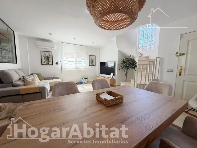 ¡PRECIOSO CHALET! AMPLIO Y REFORMADO CON PISCINA PRIVADA, GARAJE Y PARCELA — 49