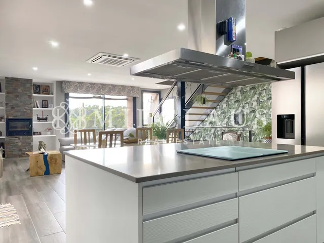 Casa o chalet independiente en venta en Calle d'Enric Morera — 42