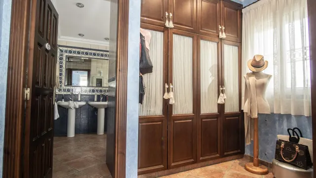 Chalet en sax buena zona para vivir todo el año. — 18