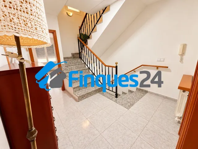 CHALET PAREADO EN VENTA EN SALLENT | 329.000 € — 10