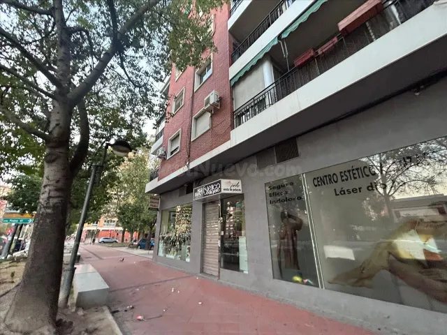 Inmueble en la Avenida de la fama — 4