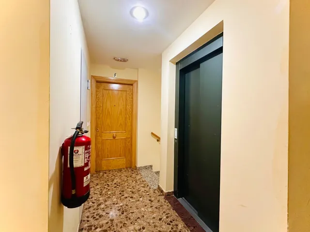 Oportunidad Única: Apartamento Moderno en Las Gabias — 24