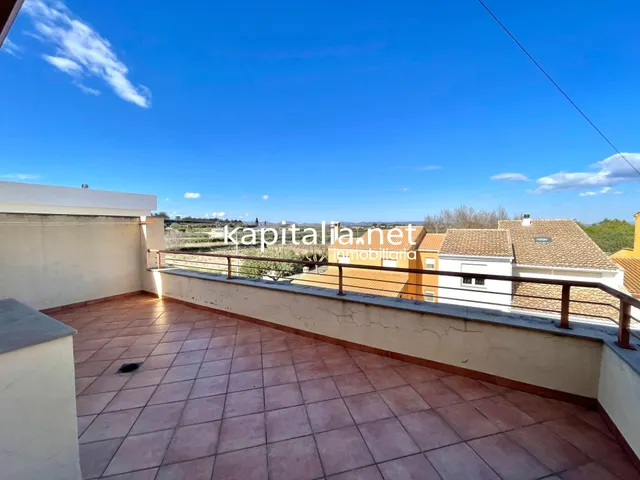 Espectacular casa adosada a la venta en Palomar — 3