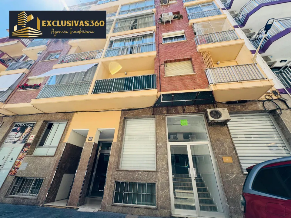 Local comercial de 180m2 totalmente reformado junto a Policia Nacional de Benidorm. Exclusivas360