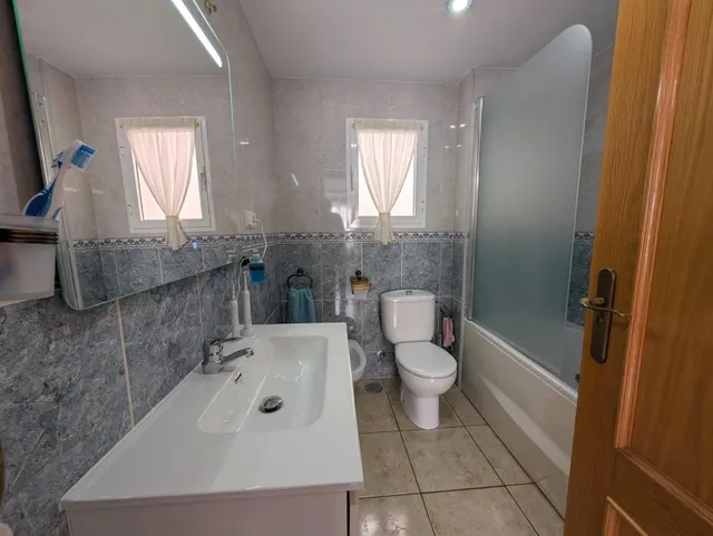 Piso amplio y  reformado próximo al Mercado Central de Santa Pola — 23