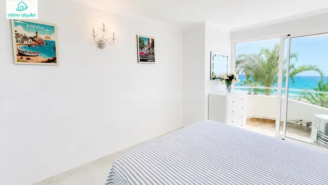 EXCLUSIVA VIVIENDA EN PRIMERA LÍNEA DE LA PLAYA DE SAN JUAN, CON JACUZZI Y VISTAS FRONTALES AL MAR — 32