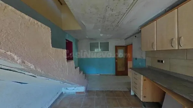 CASA OCUPADA, 6 habitaciones, PARCELA 852M2, PISCINA, CARRER - foto 3