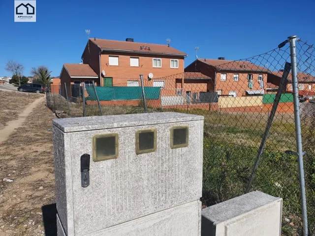ALQUILER CON OPCION A COMPRA PARCELA URBANIZABLE EN ALMOROX. - foto 4