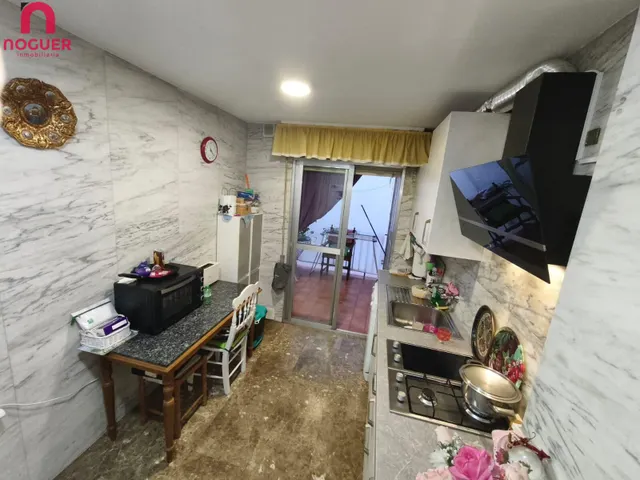 VIVIENDA EN PLENO CENTRO JUNTO A LA PLAZA DE LAS TENDILLAS CON GARAJE — 25