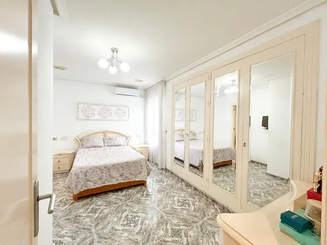 ESPACIOSO ATICO DE 3 habitaciones RODEADO DE TODOS LOS SERVICIOS — 16
