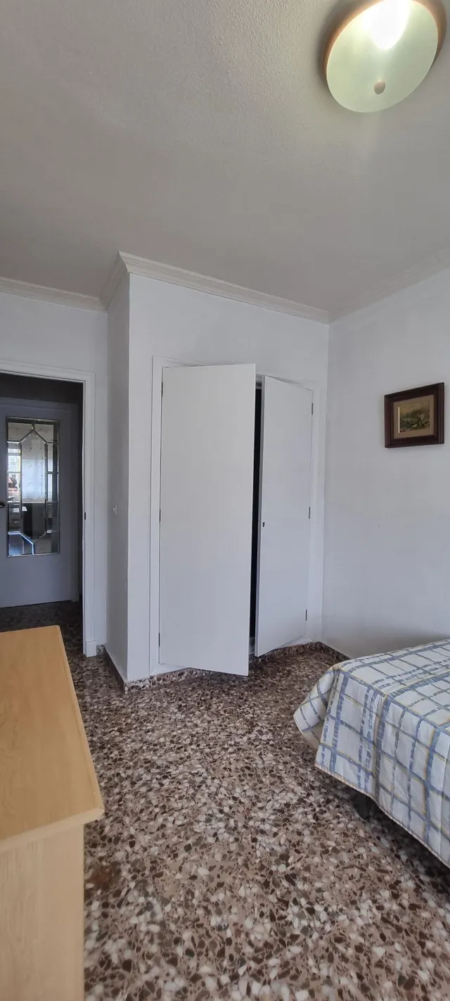 Piso de 4 dormitorios en pleno Paseo Alfonso XIII amueblado — 22