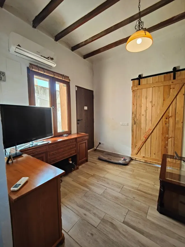 Parcela de 12.137 m2 con casa rústica habitable y bonitas vistas al mar y al Peñón de Ifach  - Benissa — 9