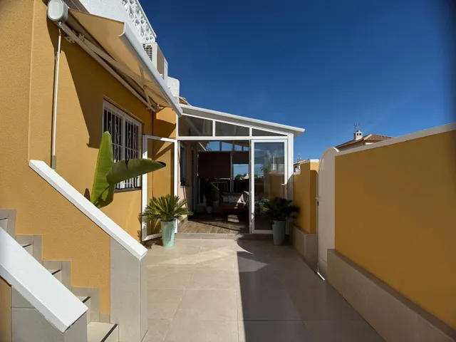 Villa 3 habitaciones 100m² en venta - Lomas de Cabo Roig - foto 3