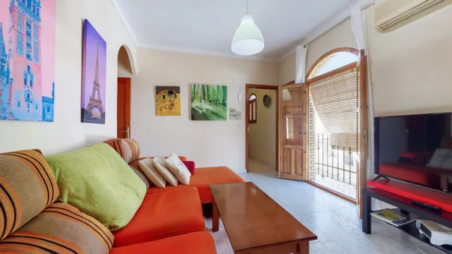 PRECIOSA CASA DE PUEBLO CON LICENCIA DE BAR — 12