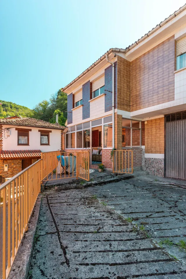 Estupenda propiedad, ¡lista para entrar a vivir entre montañas! Bello, concejo de Aller. — 7