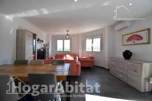 ¡GRAN OPORTUNIDAD! PAREADO REFORMADO, EXTERIOR CON TERRAZA Y - foto 3
