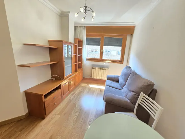 VIVIENDA IMPECABLE CON GARAJE Y BODEGA — 25