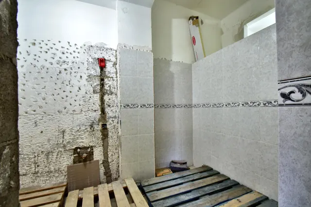 Piso Semireformado con Posibilidades — 13