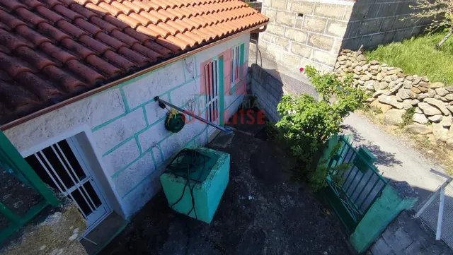 CASA DE PIEDRA CON PARCELA EN XUNQUEIRA DE AMBÍA, PRÓXIMA A SANDIÁS. — 9