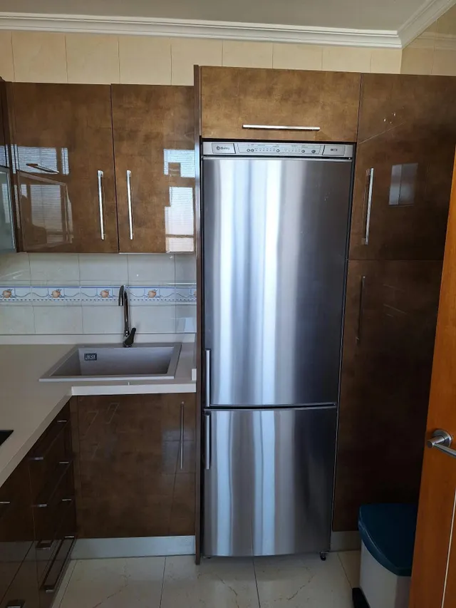 PISO EN MUY BUEN ESTADO DE CONSERVACIÓN CON PISCINA COMUNITA - foto 4