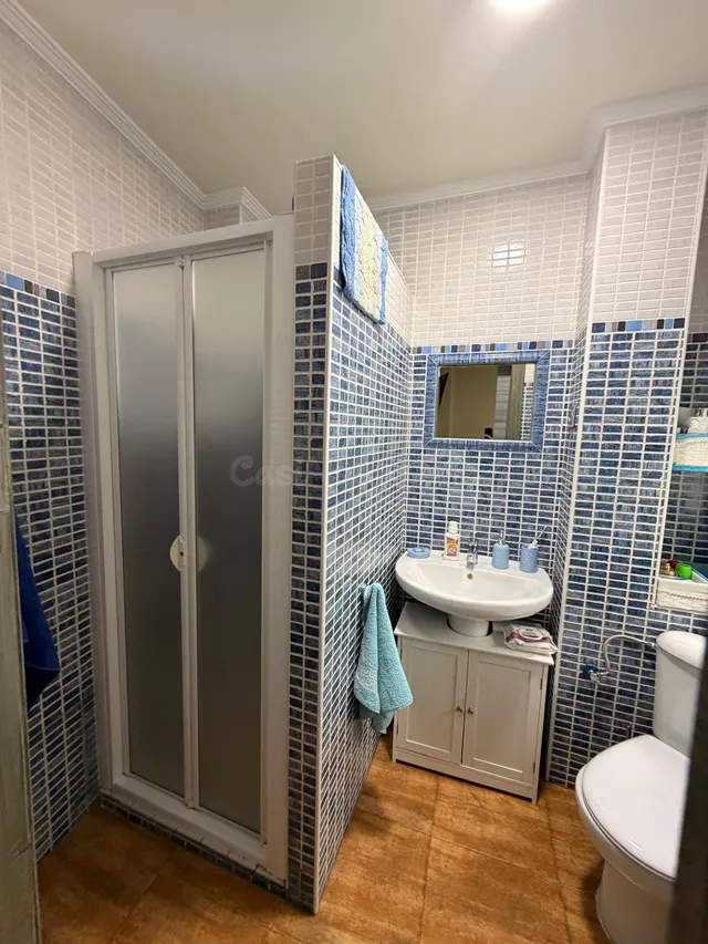 Acogedora Casa en Avenida de Pruna con Espacios Amplios y Confortables!! — 23