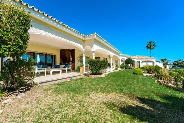 Chalet 4 habitaciones 667m² en venta - Costa del Sol — 18