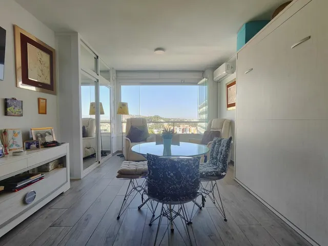 Moderno Estudio Reformado en Verdiales — 10