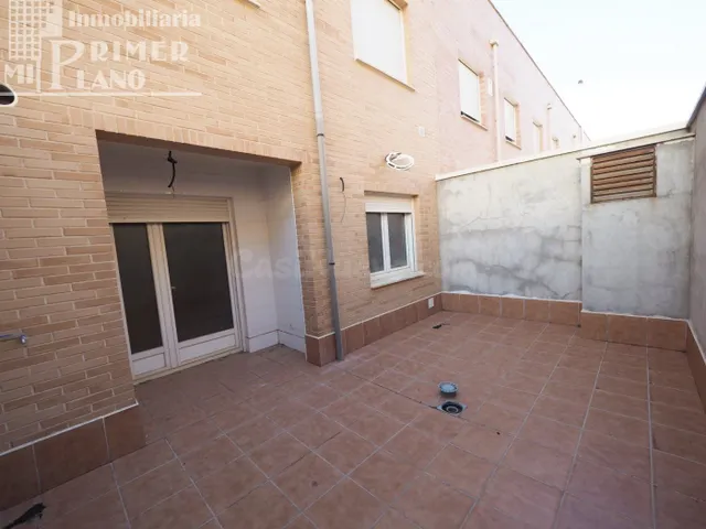 *VIVIENDA DE OBRA NUEVA, en barrio Europa, con 4 dormitorios - foto 4