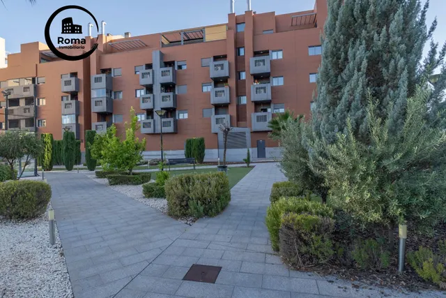 Moderno Apartamento Nuevo en el Campus de la Salud - Granada — 40