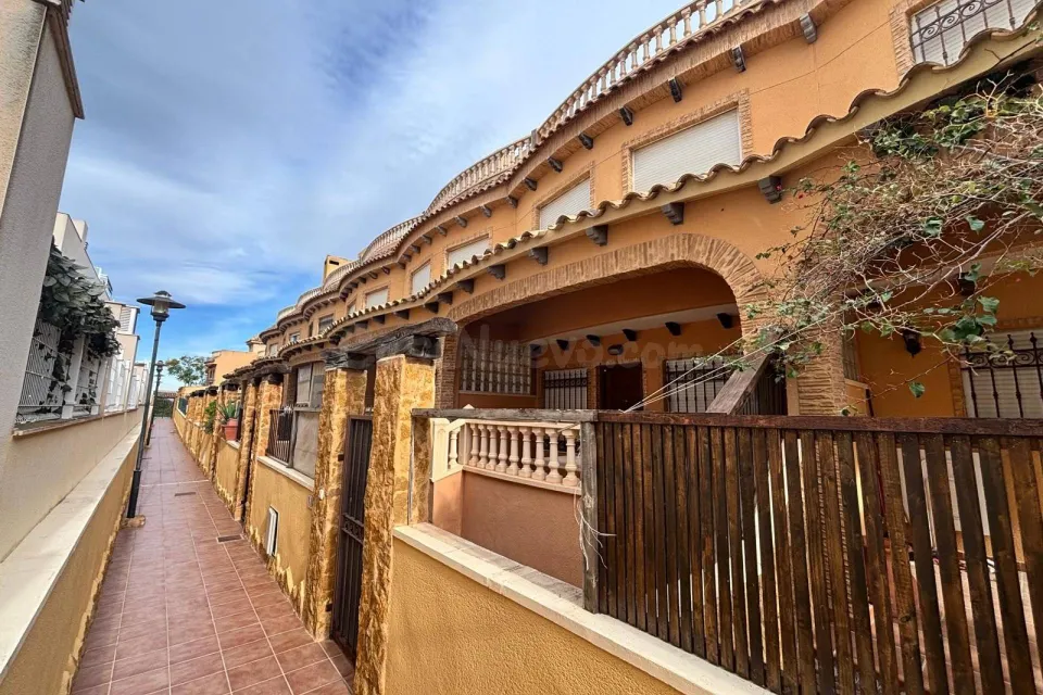 Casa 5 habitaciones 110m² en venta - El Edén - Los Estaños