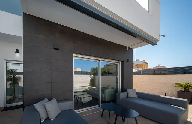 Casa adosada con piscina privada en Ciudad Quesada — 28