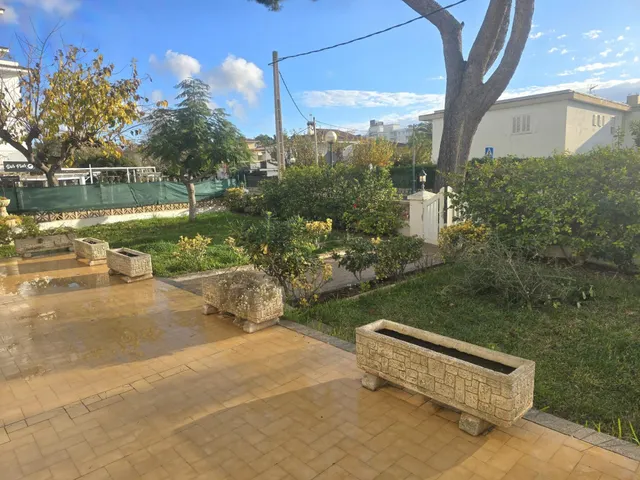 SE ALQUILA CON OPCION A COMPRA DUPLEX A 50 MTS DE LA PLAYA — 34