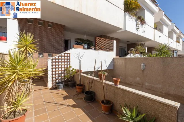 Casa Unifamiliar en Churriana de la Vega - foto 2