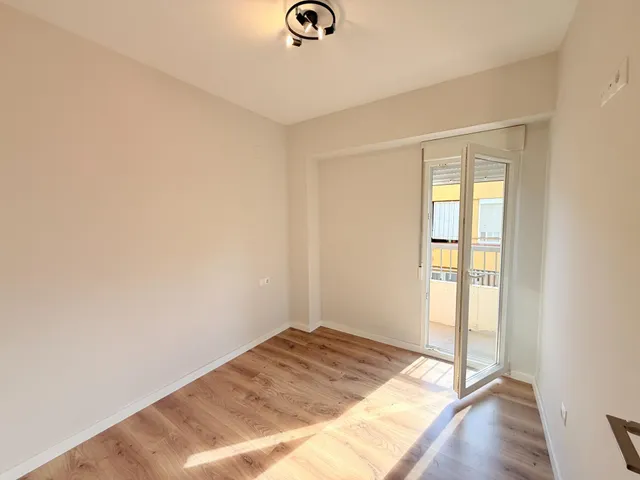 TOTALMENTE REFORMADO  A ESTRENARE, PISO EN BUENA ZONA,   EXTERIOR, MUY LUMINOSO. — 21