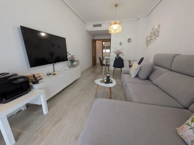 AMPLIO PISO DE 3 DORMITORIOS CON PATIO DE 55 M2 EN EL CENTRO DE SANTOMERA — 8
