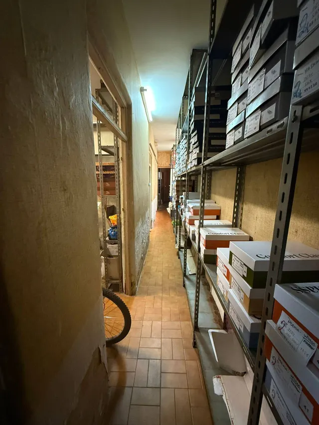 BAJO VIVIENDA TRANSFORMADO EN LOCAL EN VENTA EN LA CALLE VIRGEN DE LA SOLEDAD — 8