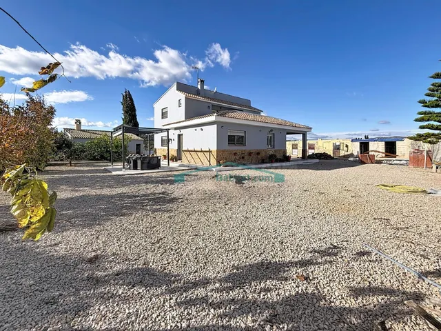 Chalet amplio con parcela y piscina en nuda propiedad en Ped - foto 4