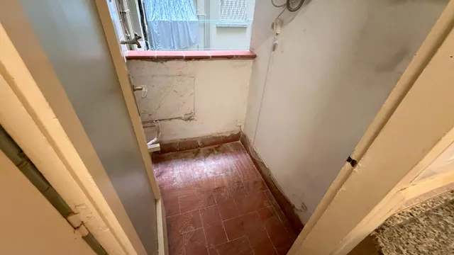 PISO EN LES CORTS — 16