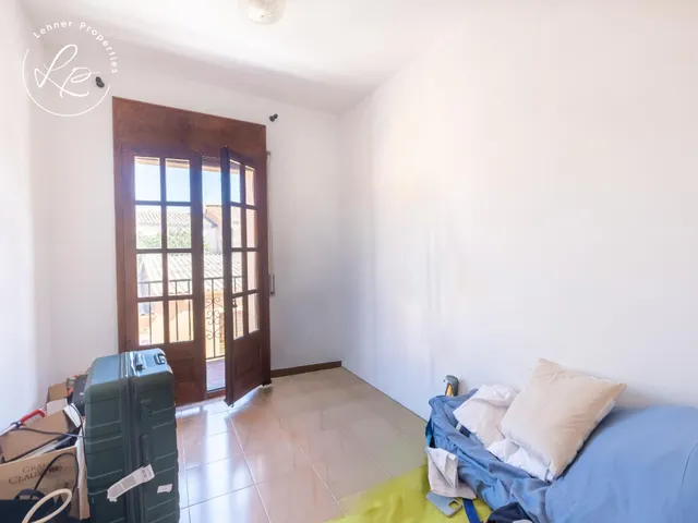 Oportunidad Única de Inversión en Garriguella : Edificio Residencial con Local/Garaje y Rentabilidad Inmediata — 22