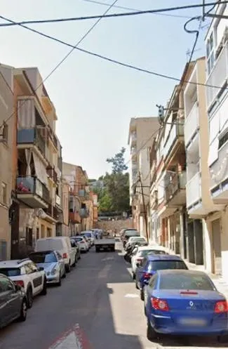 PISO EN GAVA
