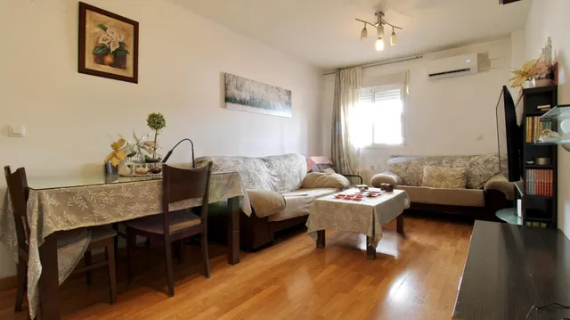 Piso en venta en Churriana de la Vega – Luminoso y con plaza - foto 5