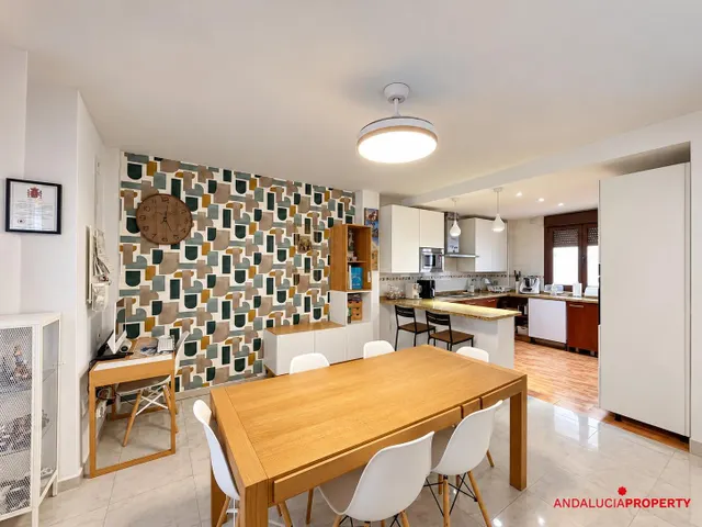 Exclusiva vivienda unifamiliar de 277 m2 junto a Avenida de  - foto 5