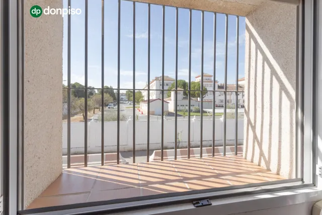 Casa en Armilla con terraza, patio y amplia cochera — 17