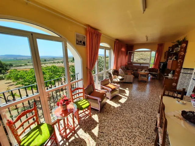 EXCELENTE CHALET EN MONTEALEGRE DEL CASTILLO — 9