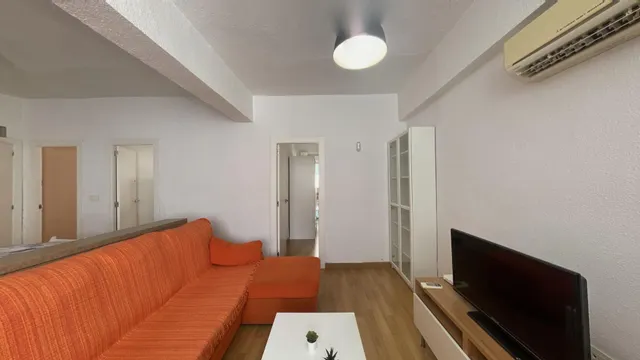Piso de 3 dormitorios en alquiler -  barrio san antón — 17
