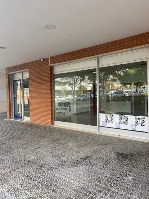 LOCAL COMERCIAL EN ALQUILER — 10