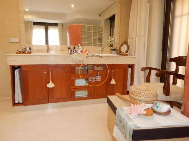 EXCLUSIVA CASA TODO INCLUIDO EN COCENTAINA. — 47