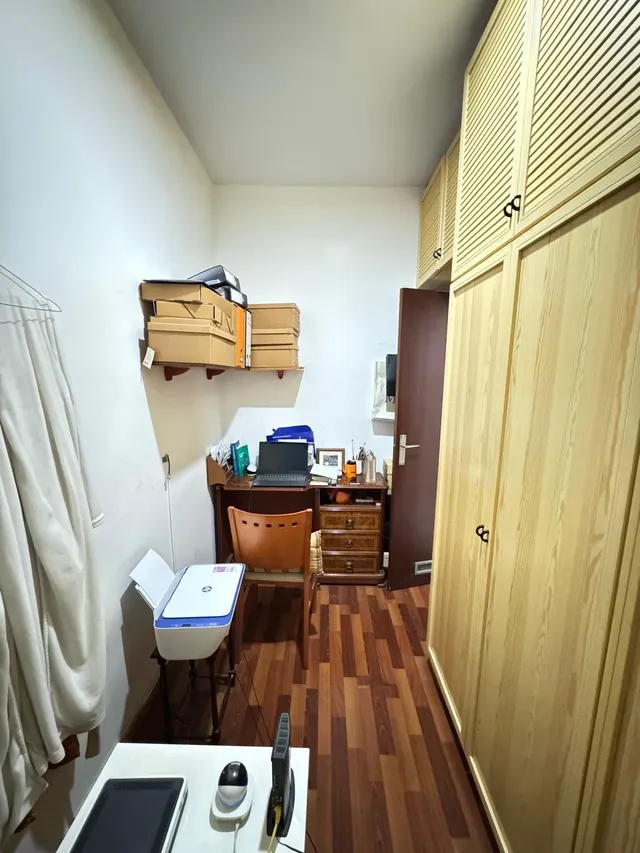 PISO DE 4 habitaciones Y DOS BAÑOS EN LA CALLE CALABRIA CERCA DEL SAGRADO CORAZÓN — 28