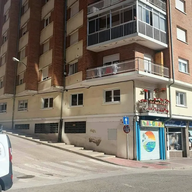 BAR CENTRICO — 10