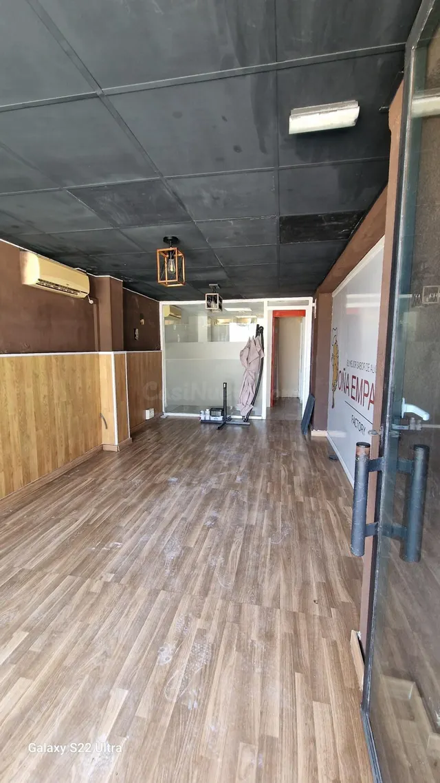 VENTA DE LOCAL, AVENIDA CONDOMINA Nº35, LA ALBUFERETA - foto 4